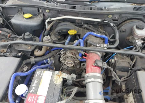 2004 Mazda Rx-8 6 Speed Manual z USA, uszkodzony, nr VIN JM1FE173640133501